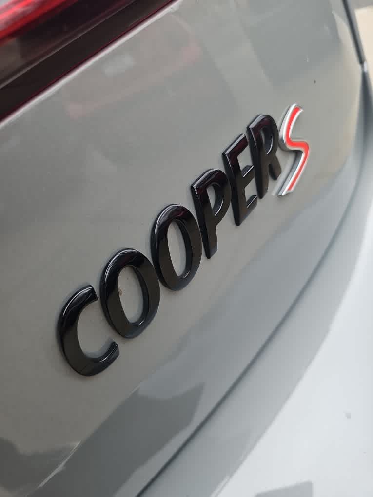 2023 MINI CLUBMAN ICONIC