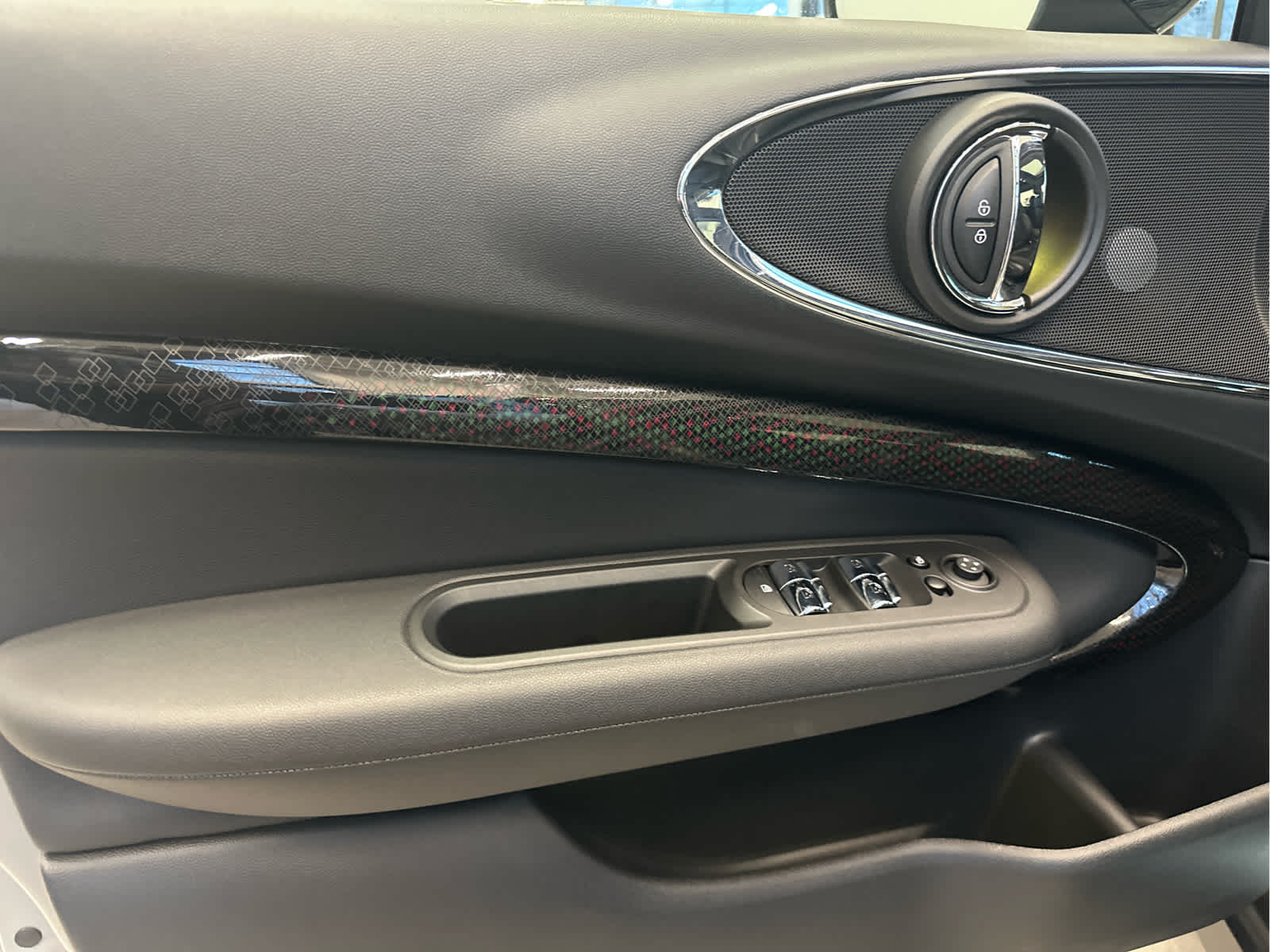 2023 MINI CLUBMAN ICONIC