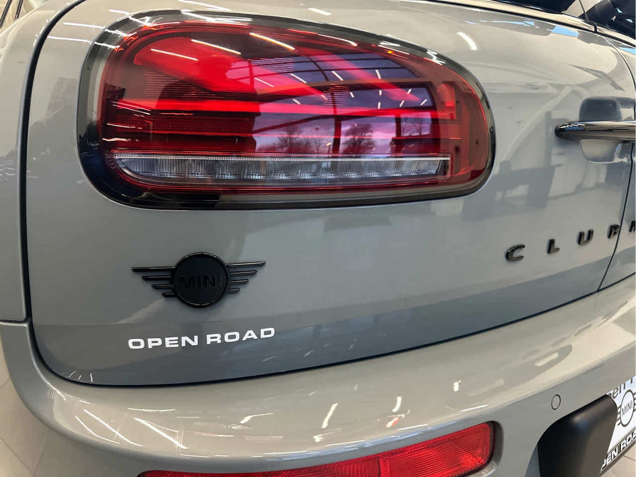 2023 MINI CLUBMAN ICONIC