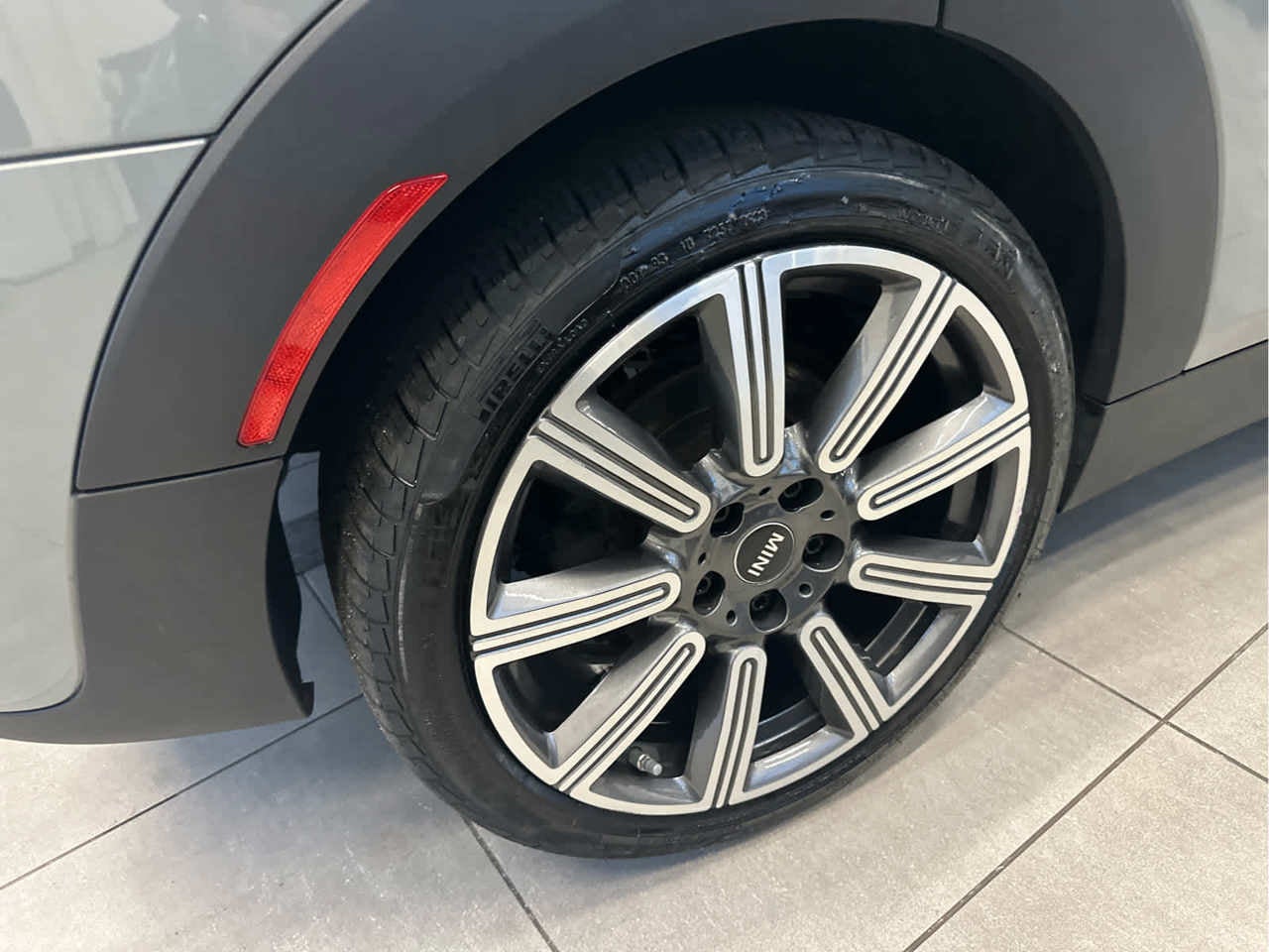 2023 MINI CLUBMAN ICONIC