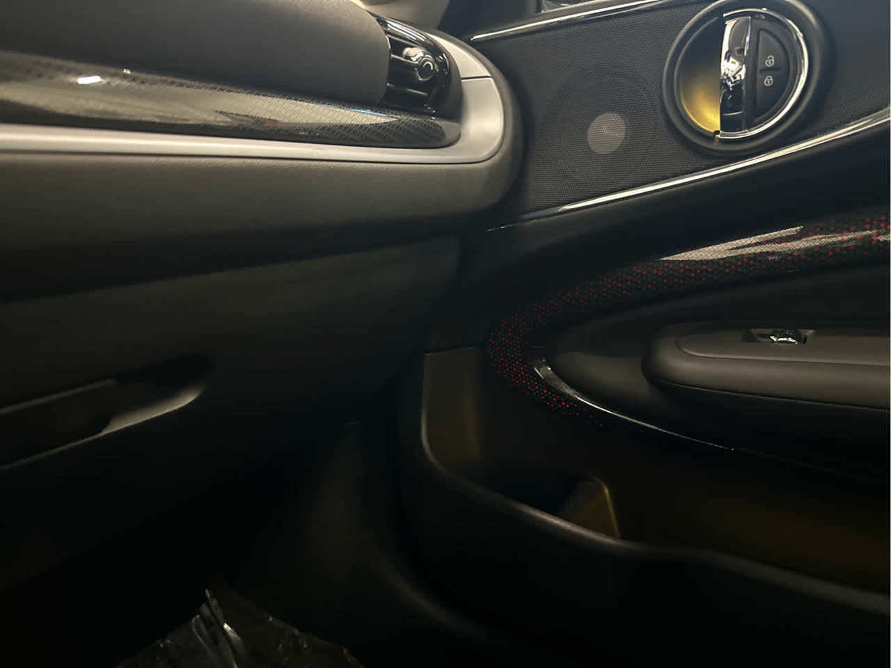 2023 MINI CLUBMAN ICONIC