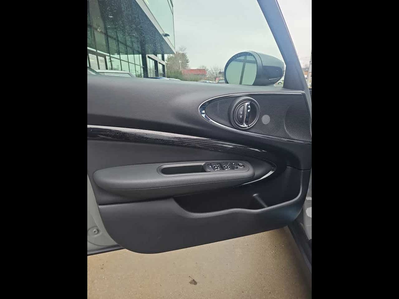 2023 MINI CLUBMAN ICONIC