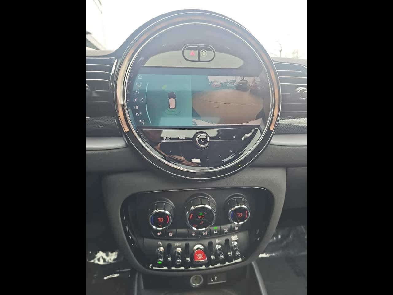 2023 MINI CLUBMAN ICONIC