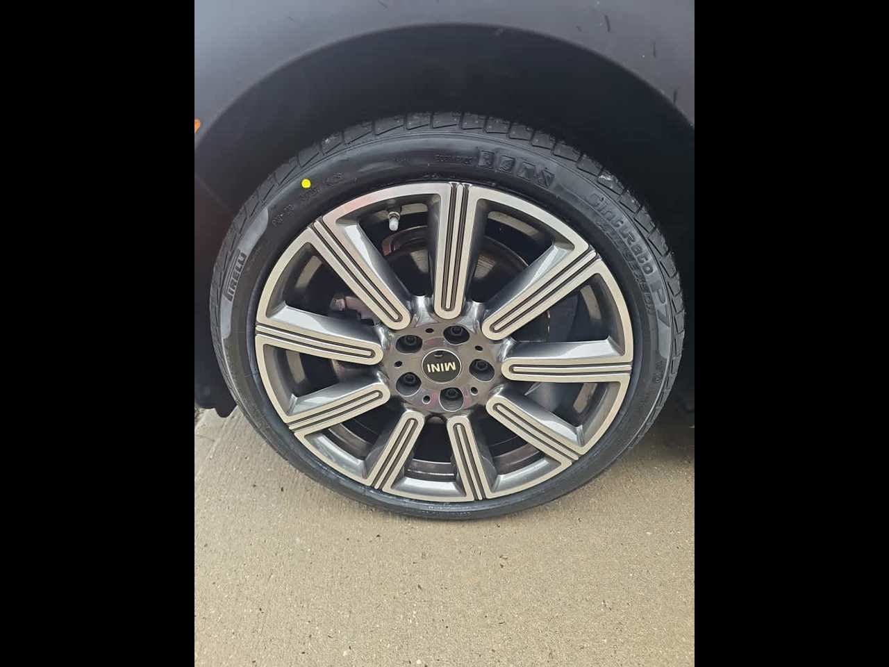 2023 MINI CLUBMAN ICONIC