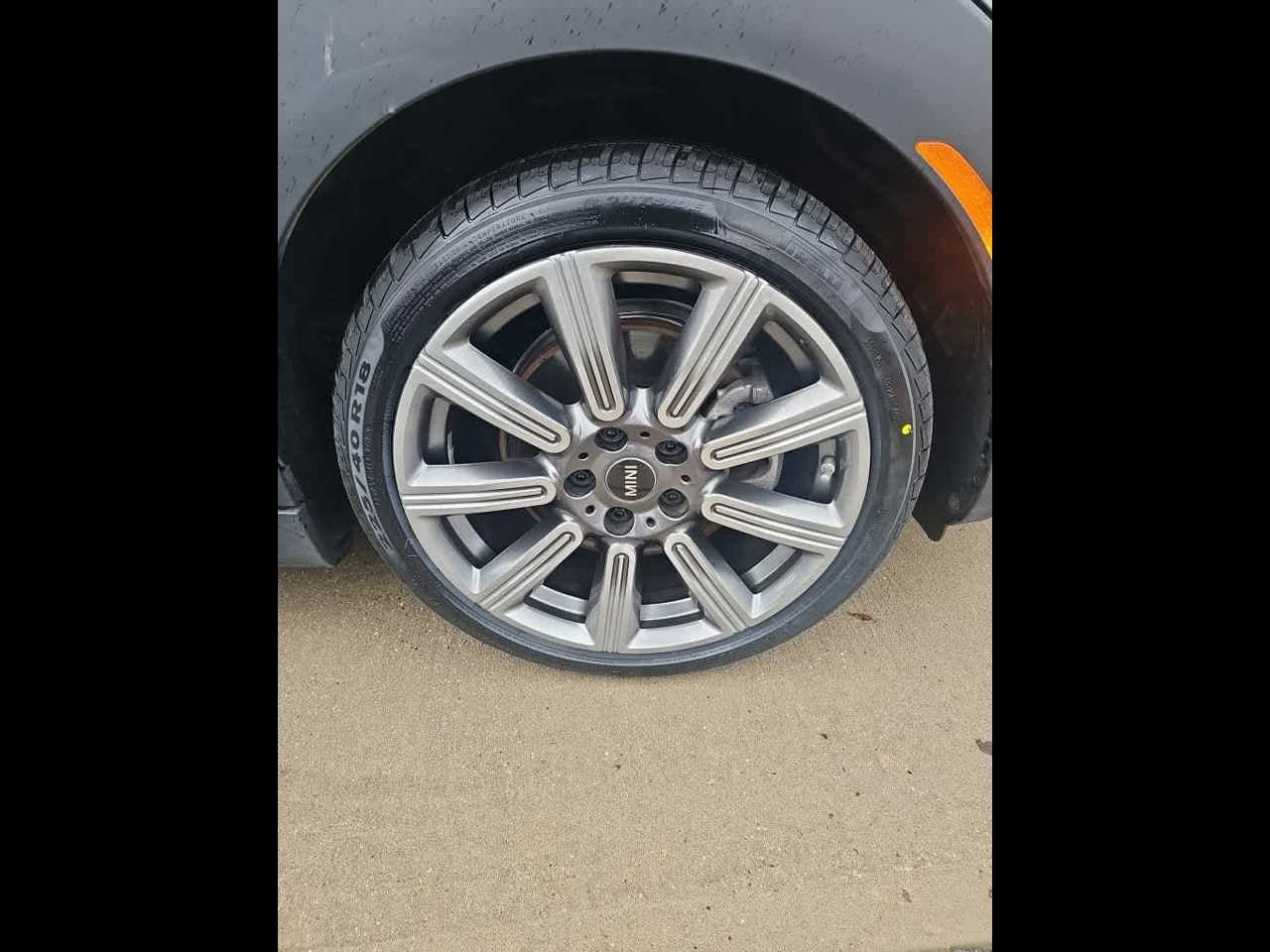 2023 MINI CLUBMAN ICONIC