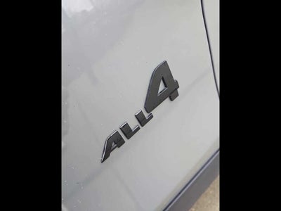 2023 MINI CLUBMAN ICONIC