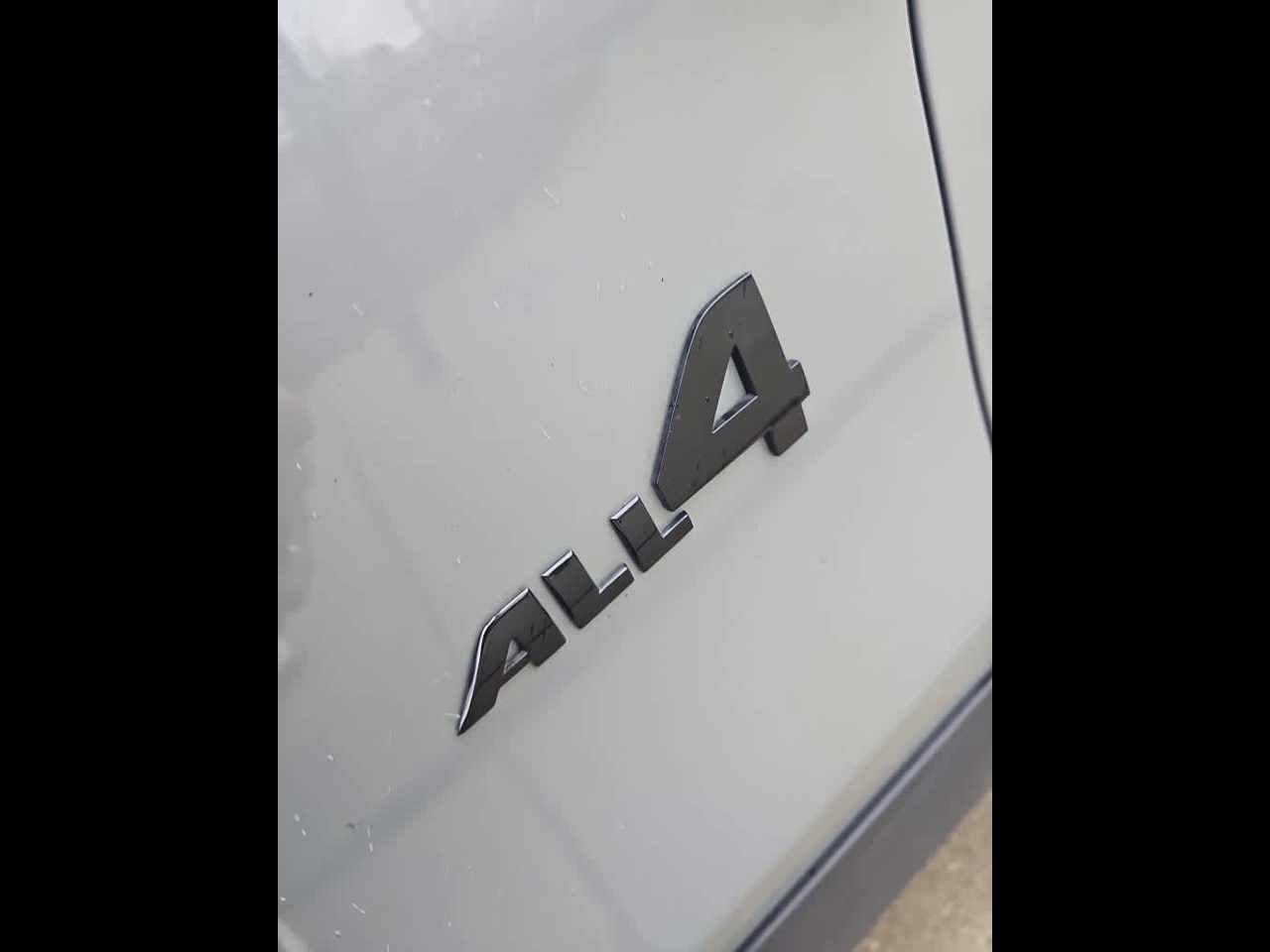 2023 MINI CLUBMAN ICONIC