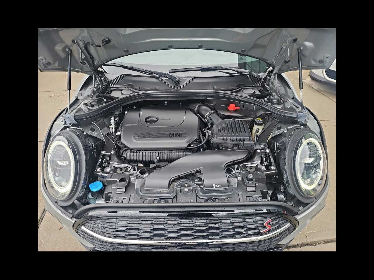 2023 MINI CLUBMAN ICONIC