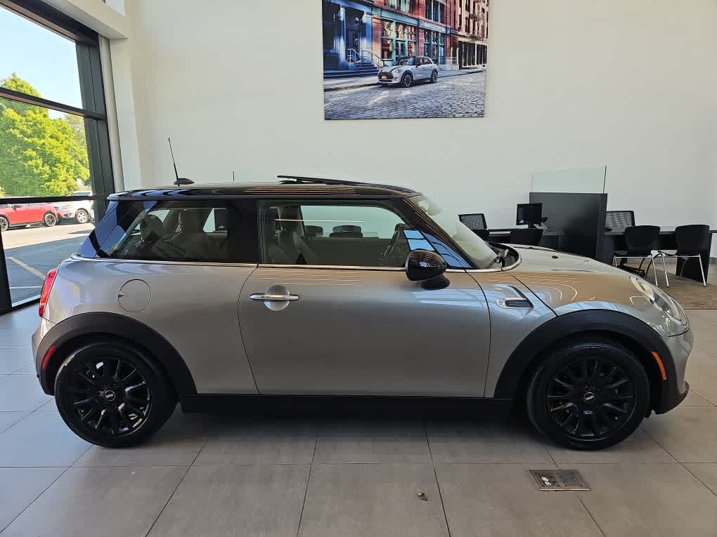 2019 MINI HARDTOP 2 DOOR SIGNATURE