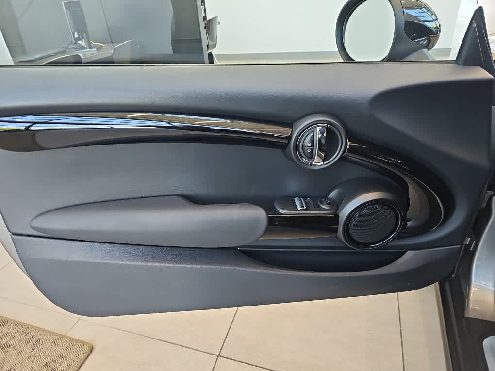 2019 MINI HARDTOP 2 DOOR SIGNATURE