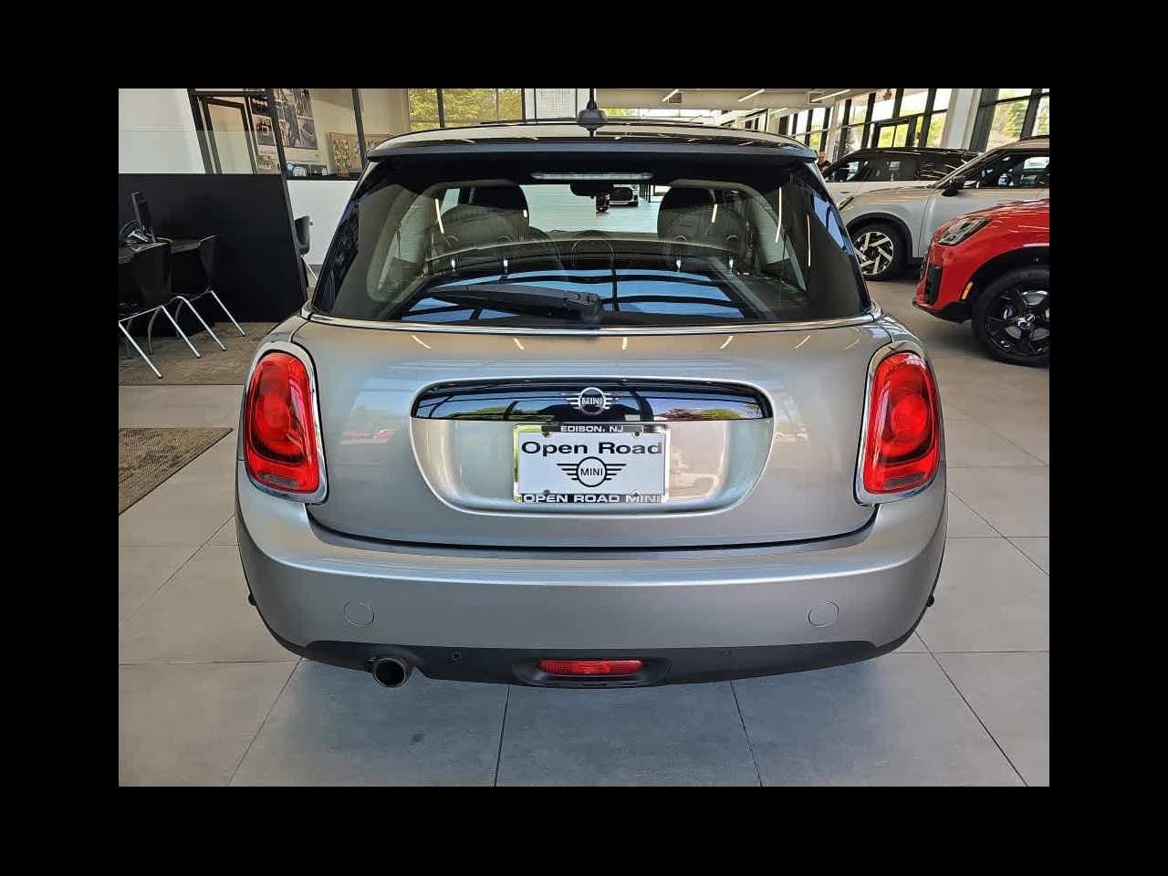 2019 MINI HARDTOP 2 DOOR SIGNATURE