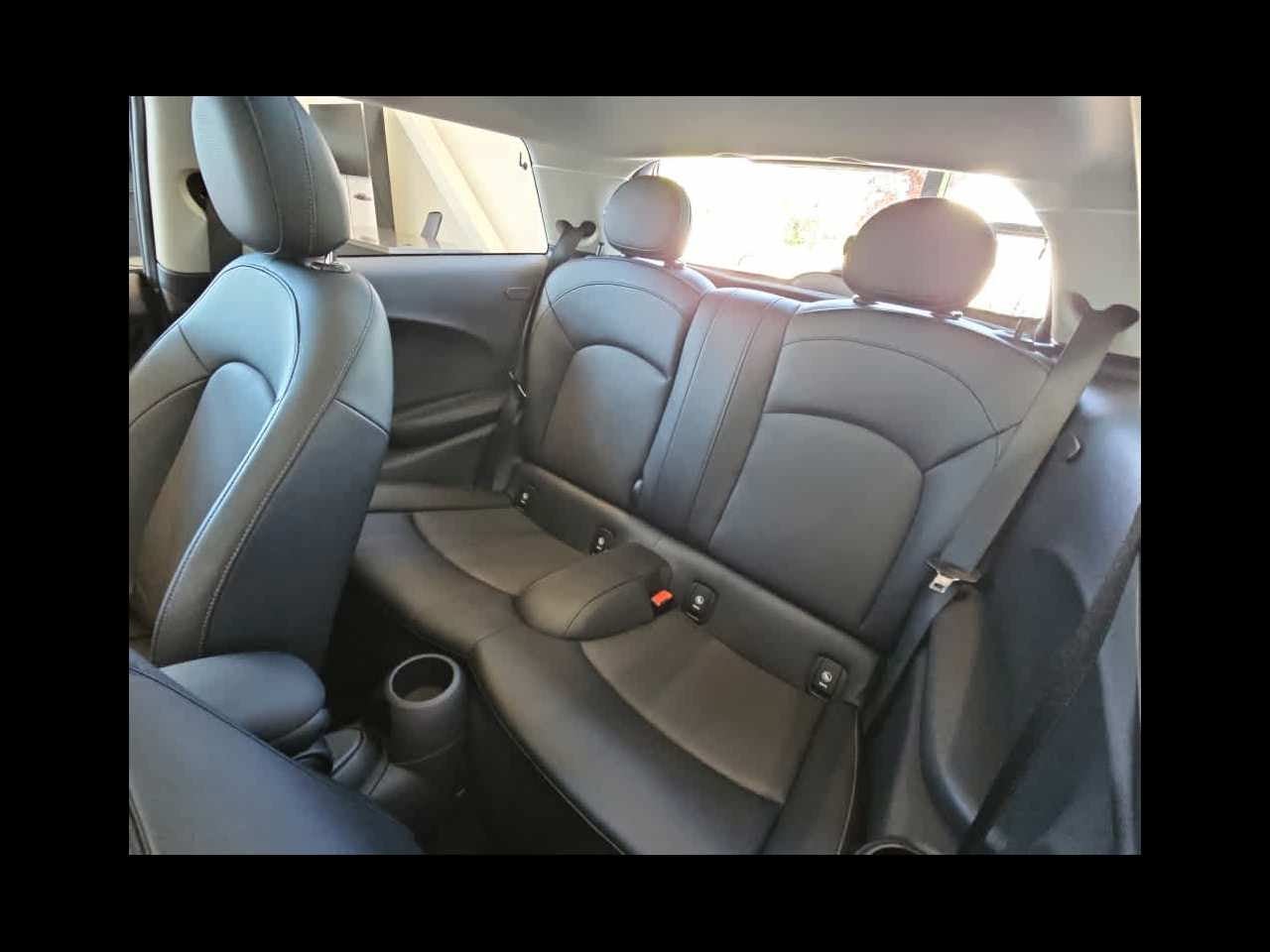 2019 MINI HARDTOP 2 DOOR SIGNATURE