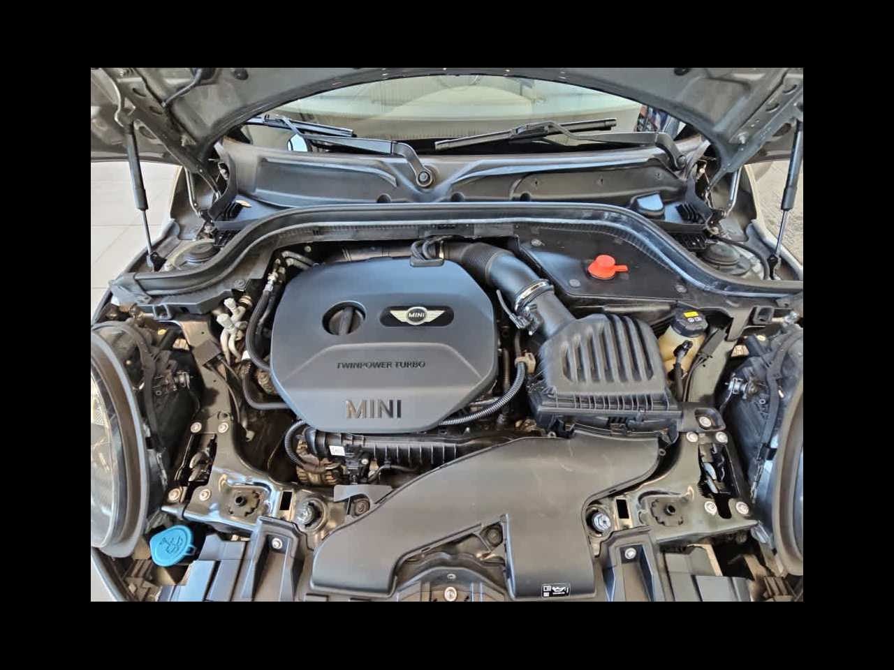 2019 MINI HARDTOP 2 DOOR SIGNATURE