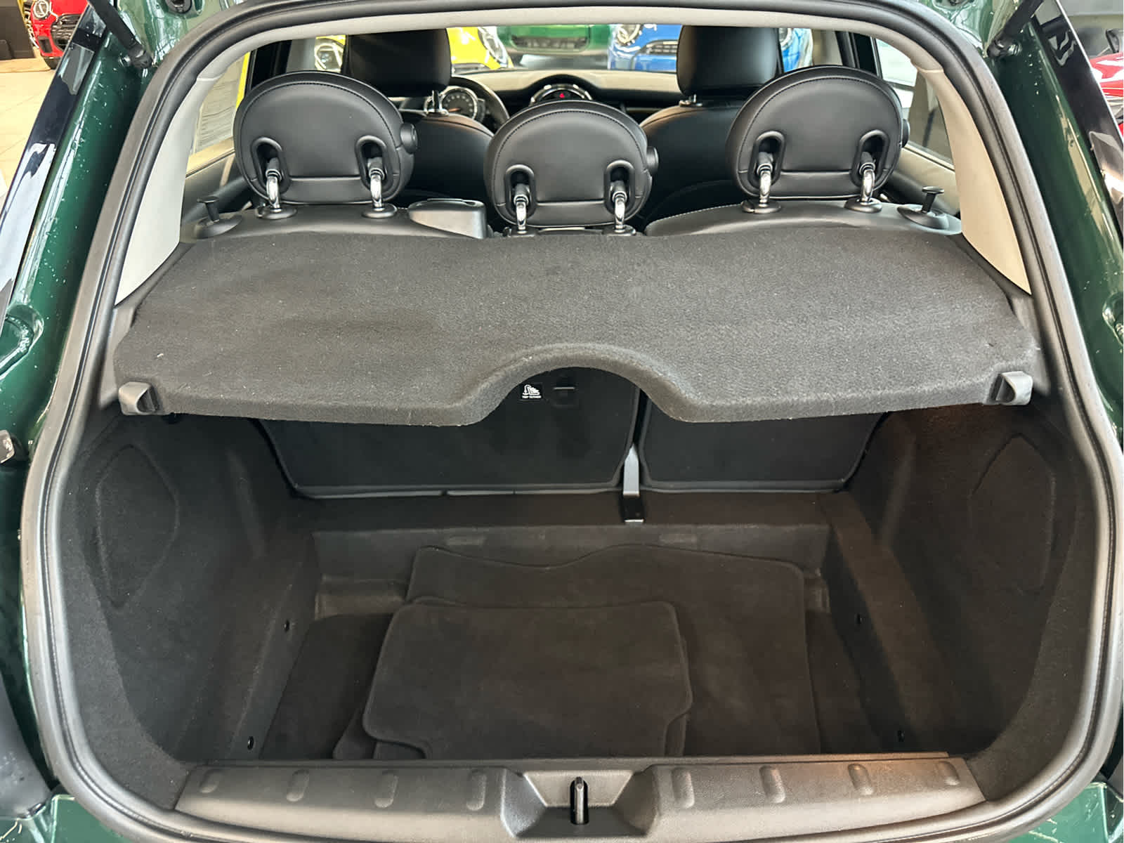 2019 MINI HARDTOP 4 DOOR SIGNATURE