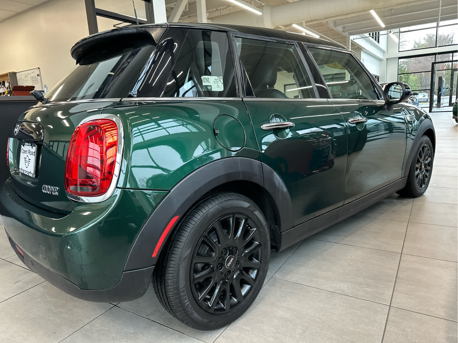 2019 MINI HARDTOP 4 DOOR SIGNATURE