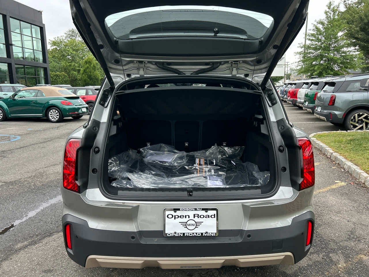 2025 MINI COUNTRYMAN SIGNATURE PLUS