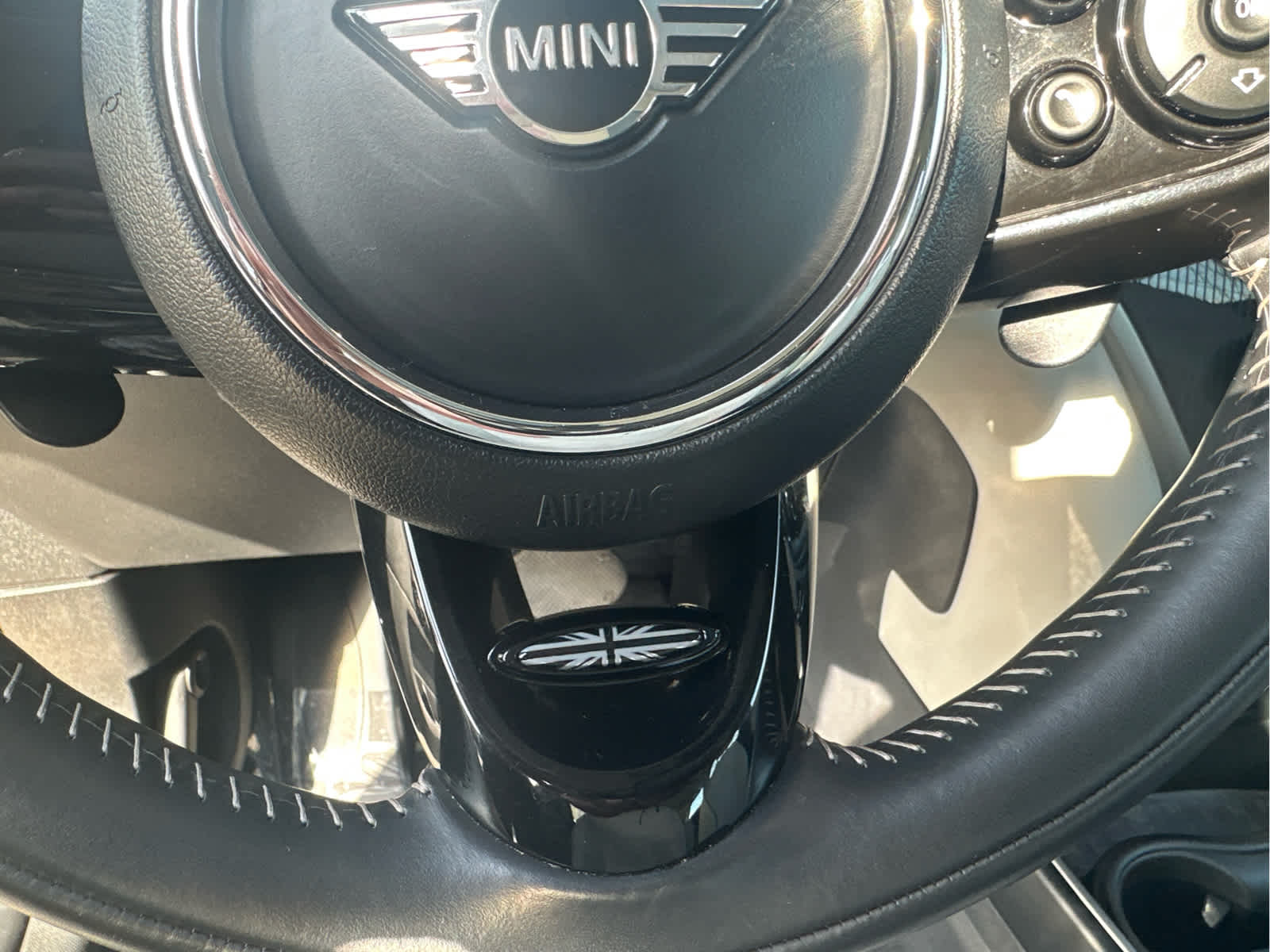2020 MINI COUNTRYMAN ICONIC