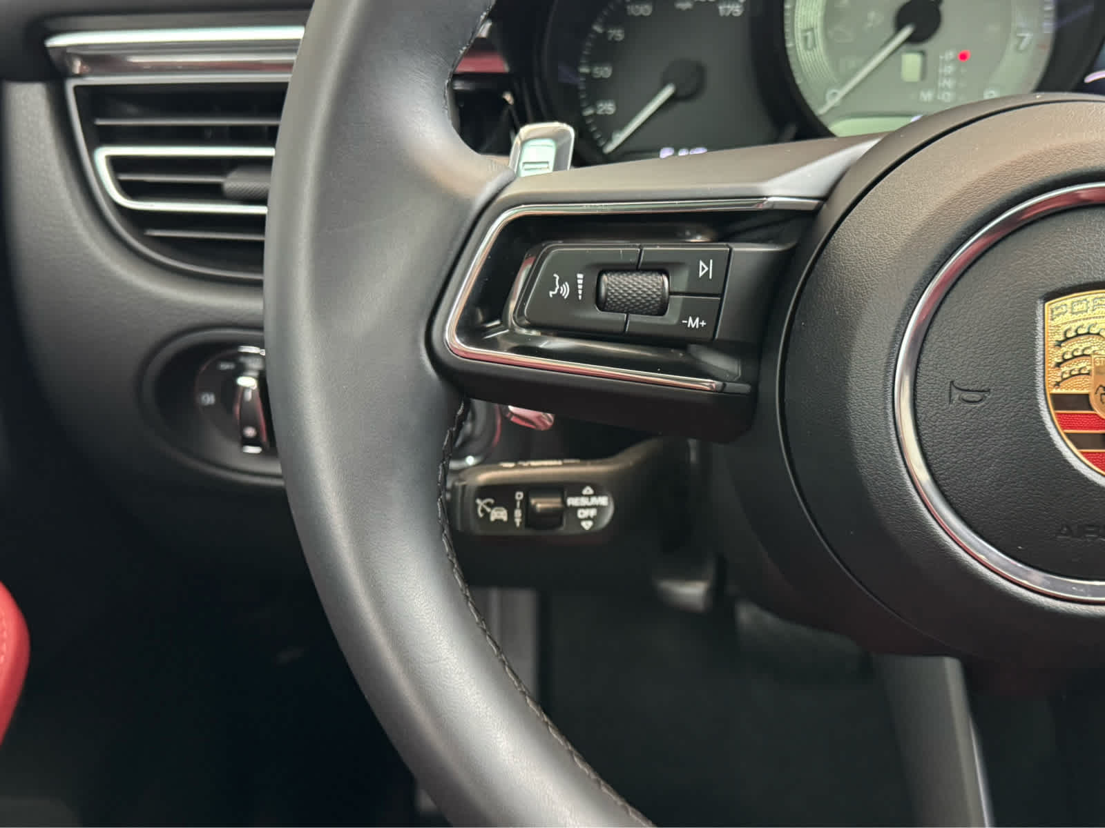 2026 Porsche Macan S AWD