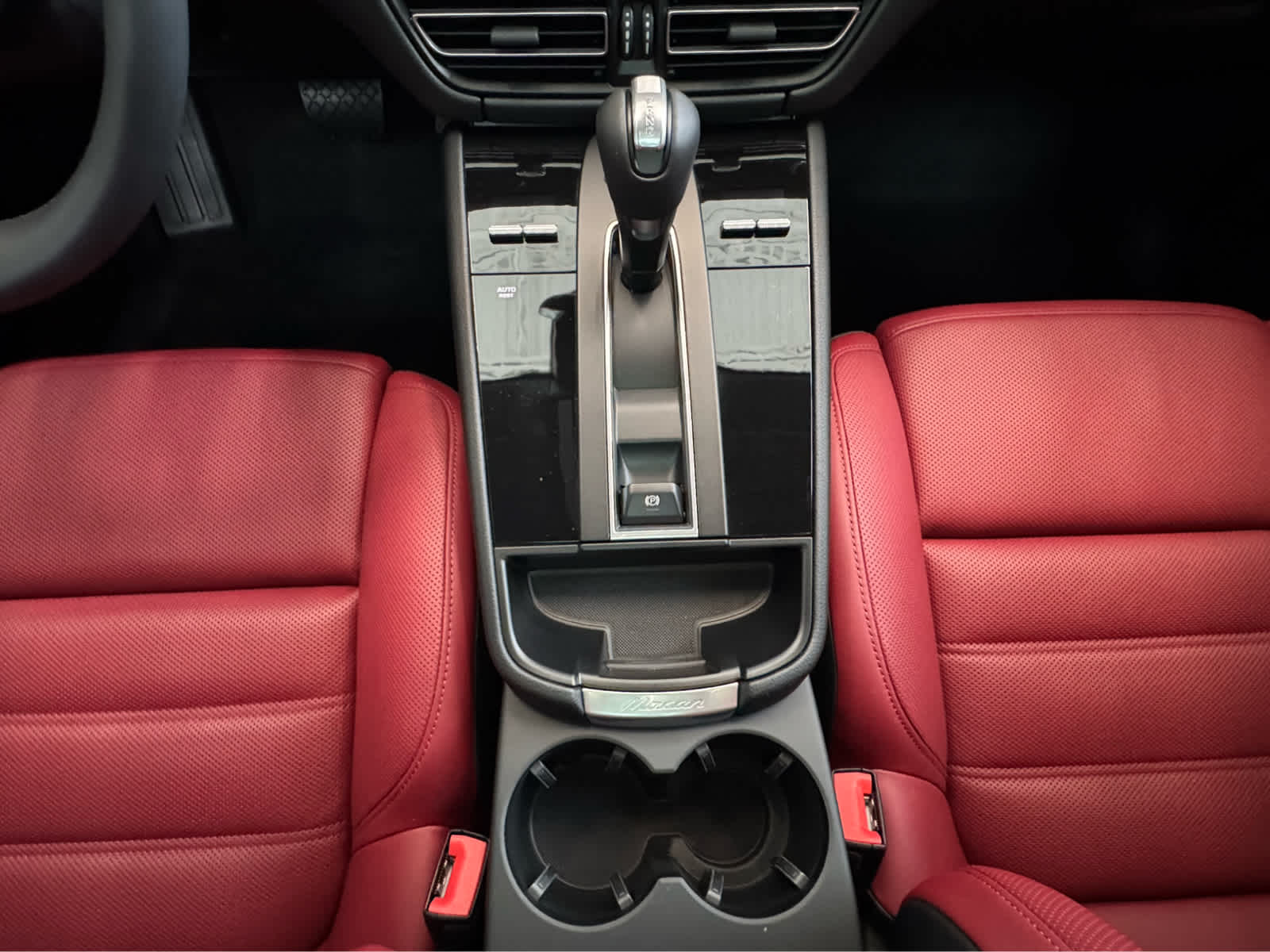 2026 Porsche Macan S AWD