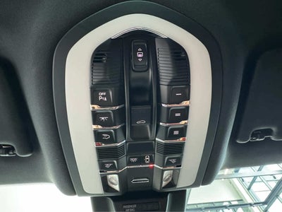 2026 Porsche Macan S AWD