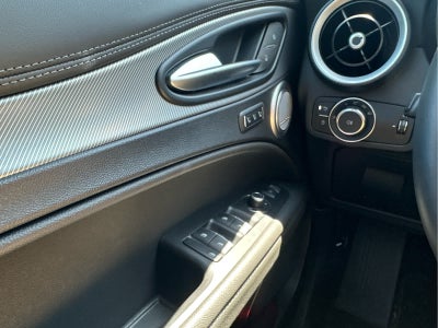 2023 Alfa Romeo Stelvio Veloce AWD