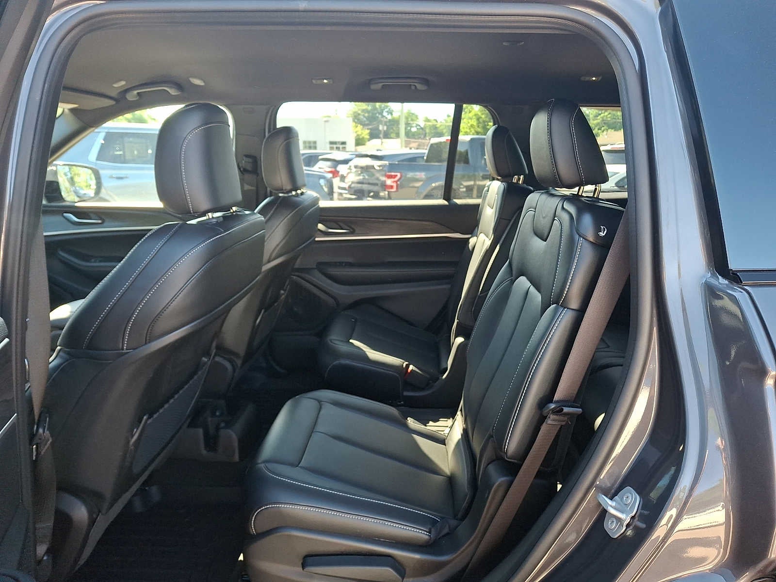 2025 Jeep Grand Cherokee L Limited 4x4