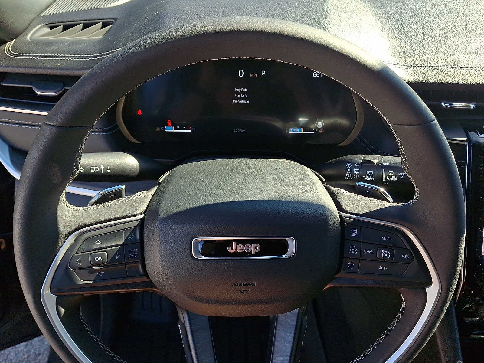 2025 Jeep Grand Cherokee L Limited 4x4