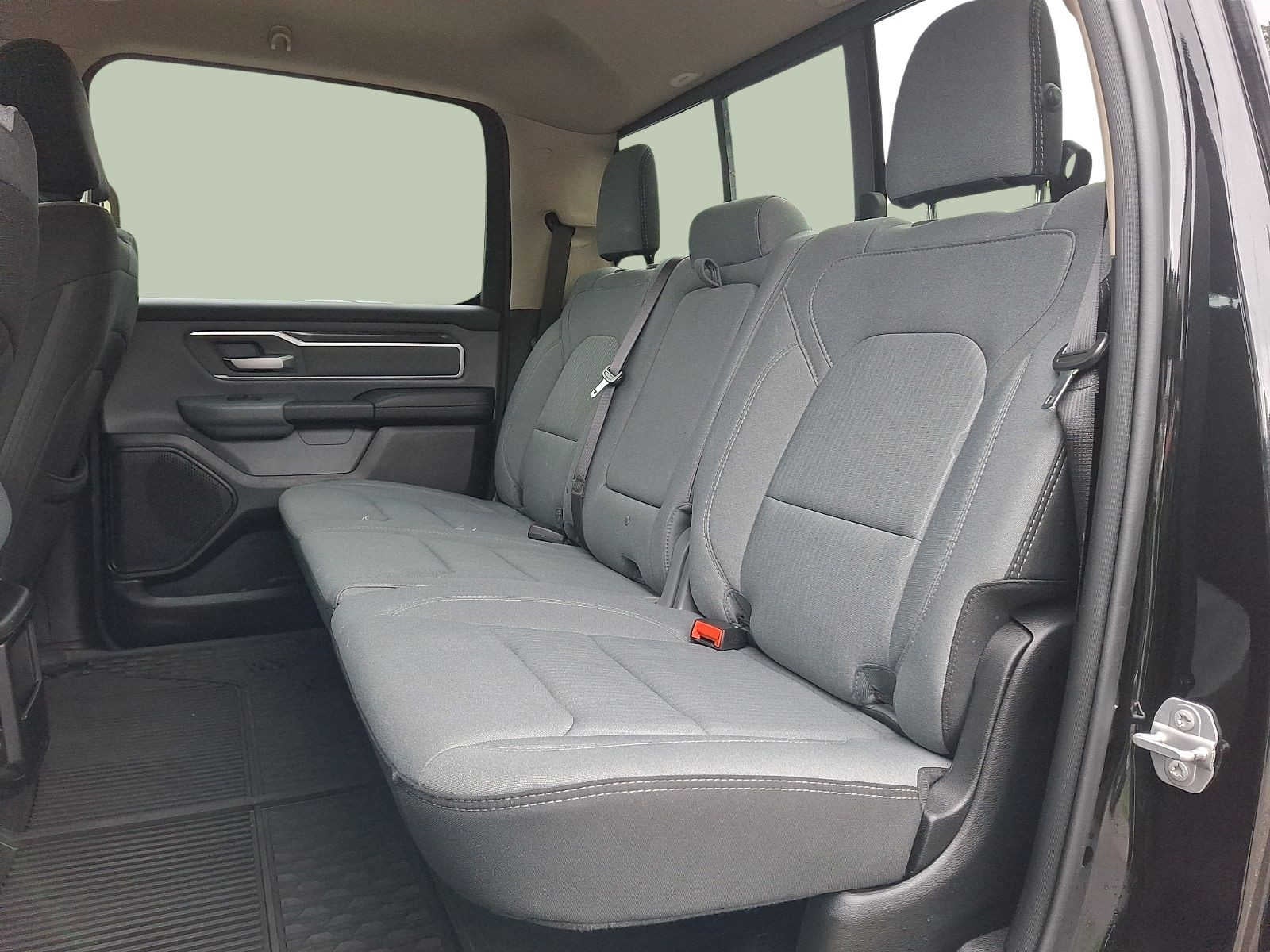 2020 RAM 1500 Big Horn 4x4 Crew Cab 57 Box