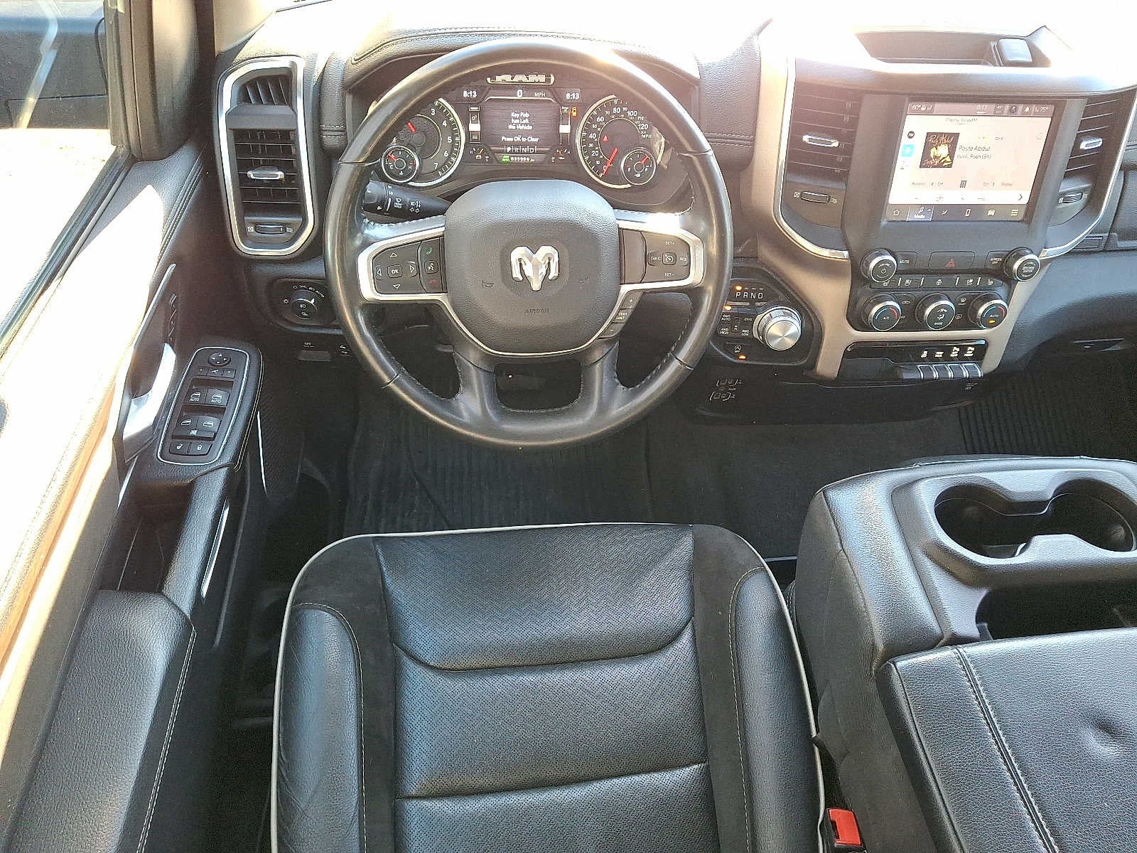 2022 RAM 1500 Laramie 4x4 Crew Cab 57 Box