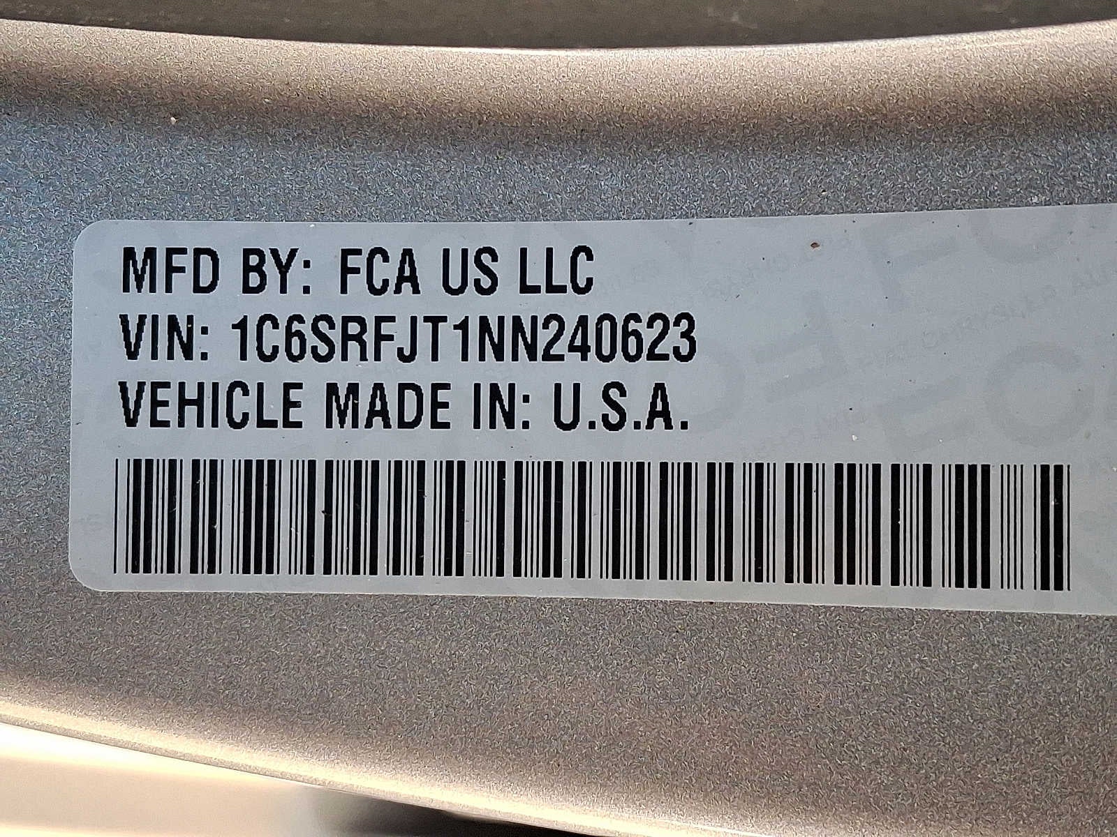 2022 RAM 1500 Laramie 4x4 Crew Cab 57 Box