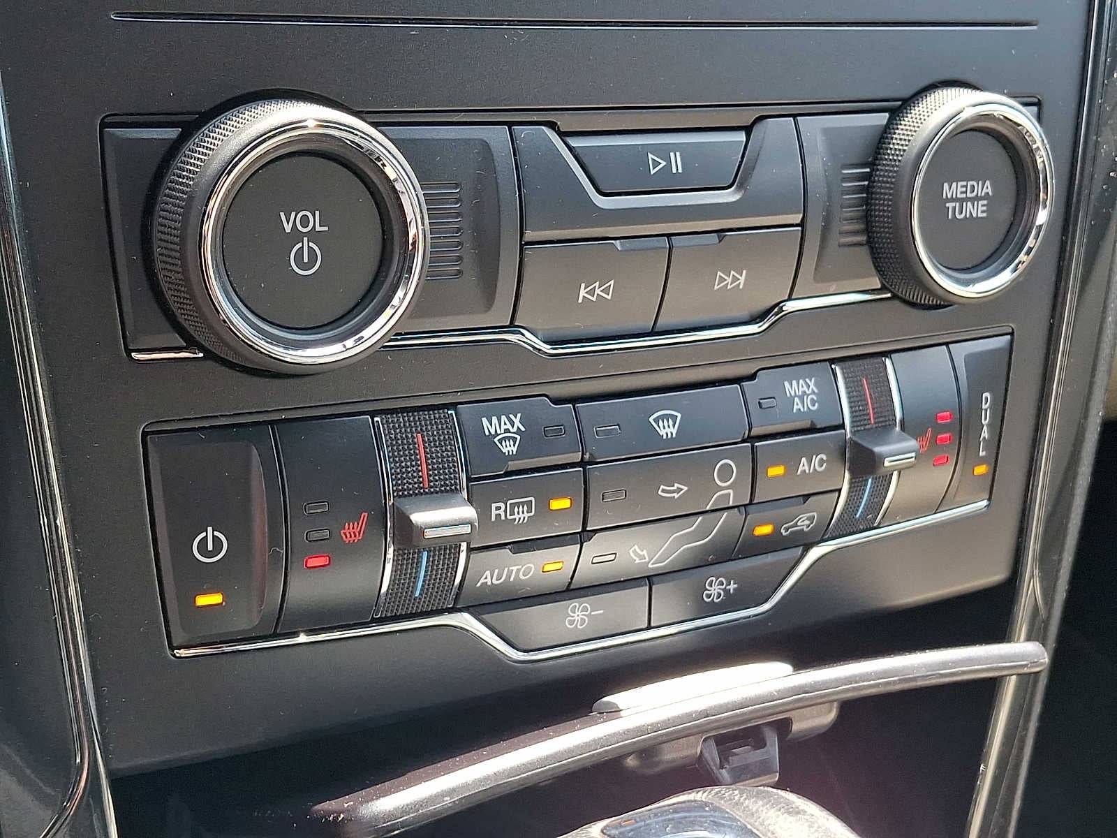 2018 Ford Explorer XLT 4WD