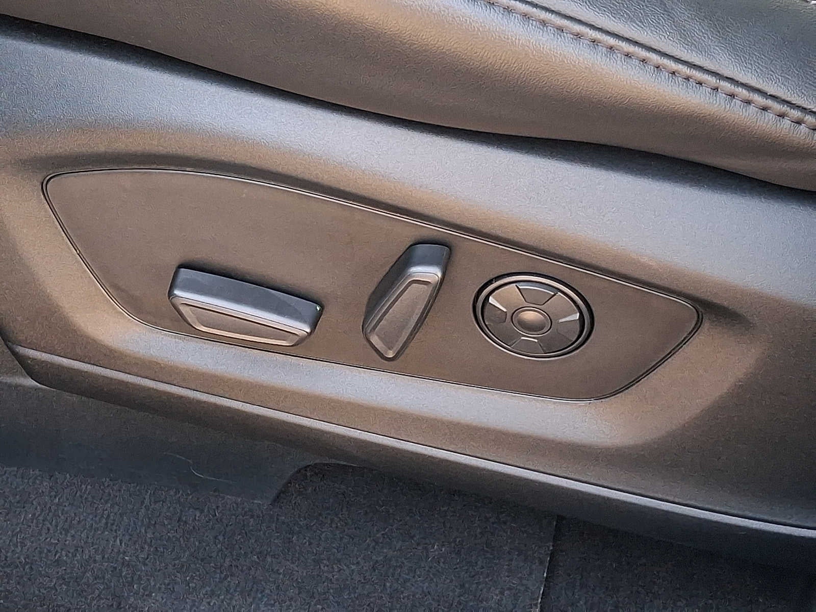 2023 Ford Explorer Platinum 4WD