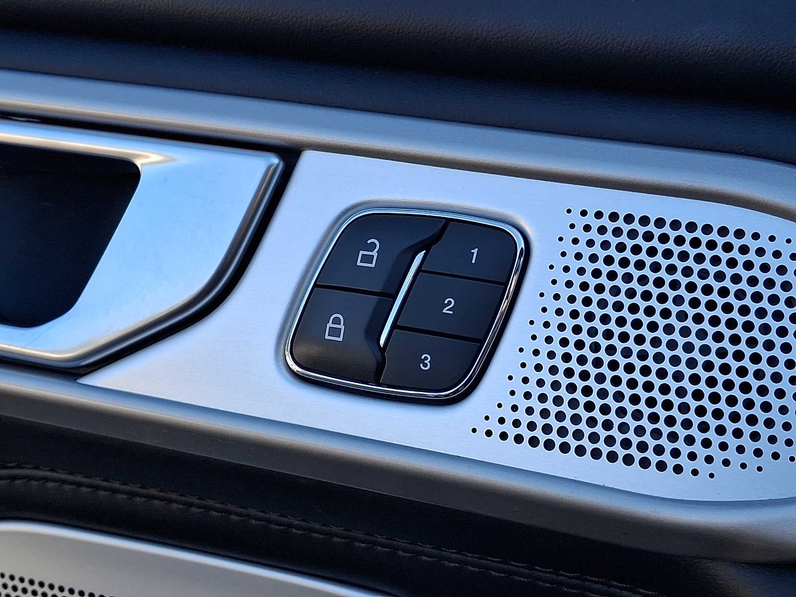 2023 Ford Explorer Platinum 4WD