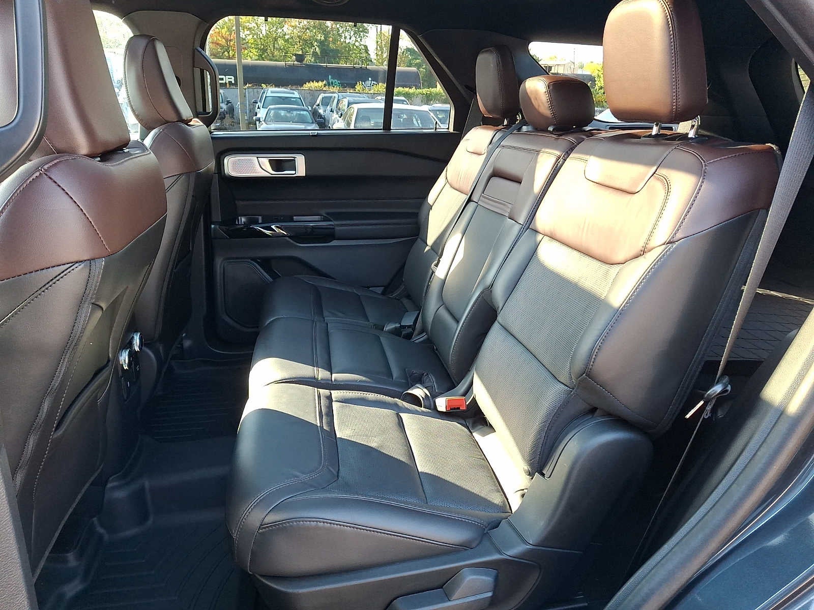 2023 Ford Explorer Platinum 4WD