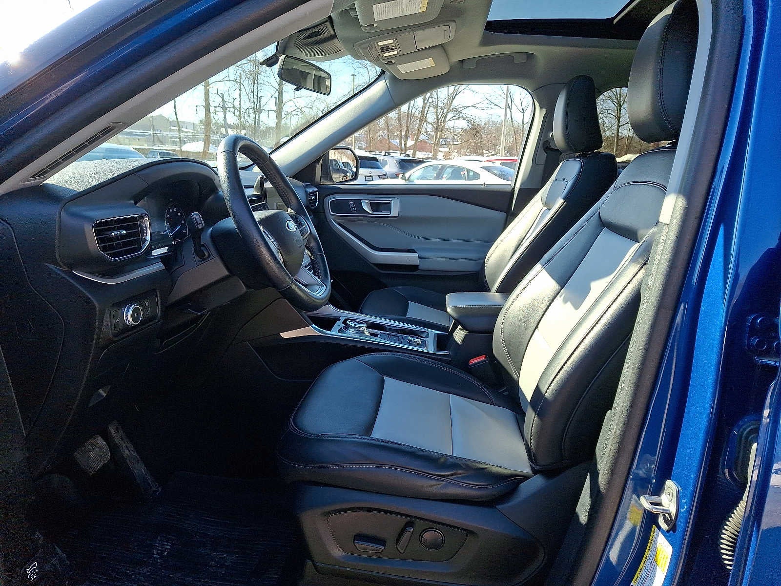 2022 Ford Explorer XLT 4WD