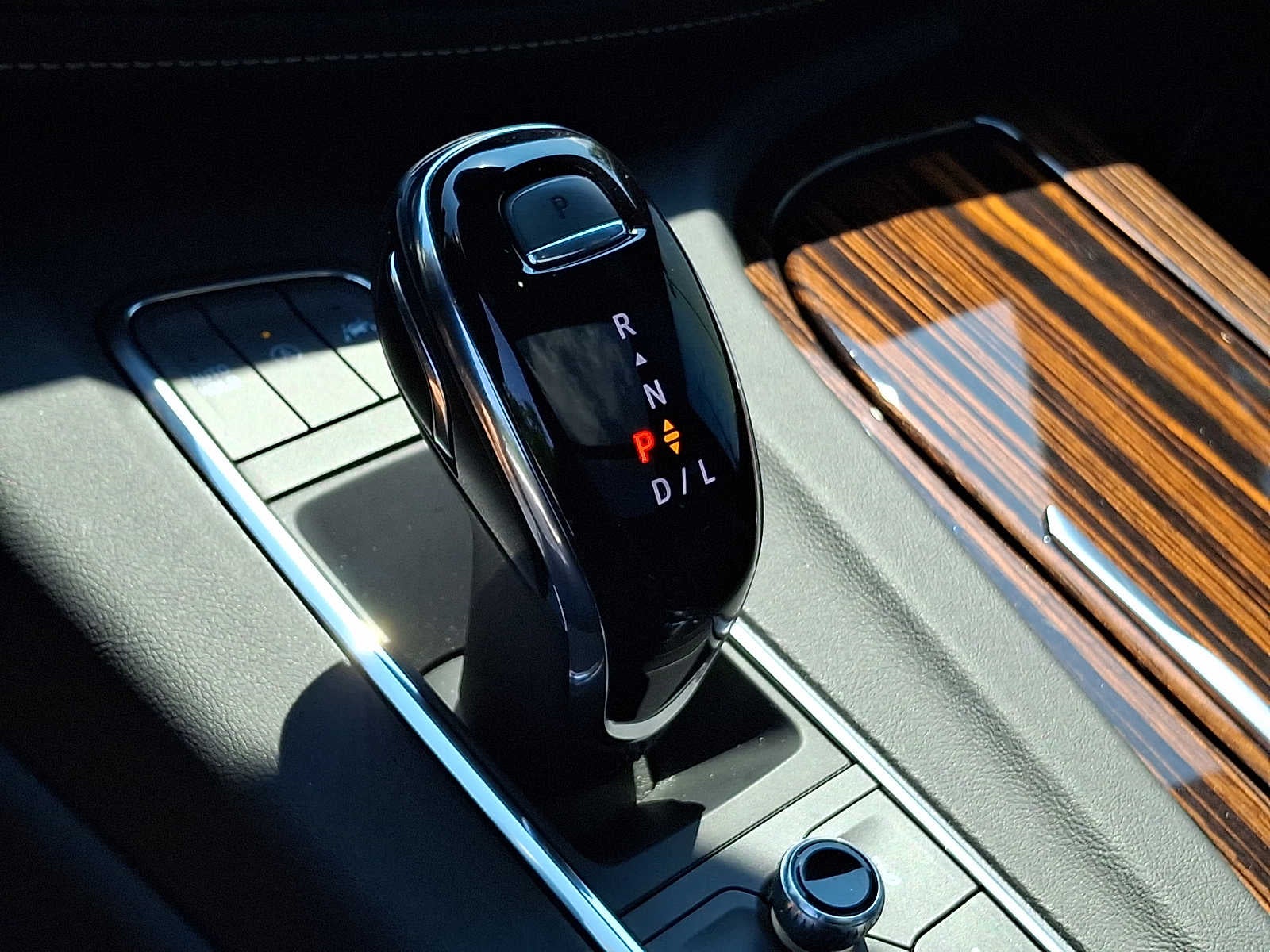2023 Cadillac Escalade 4WD 4dr Premium Luxury