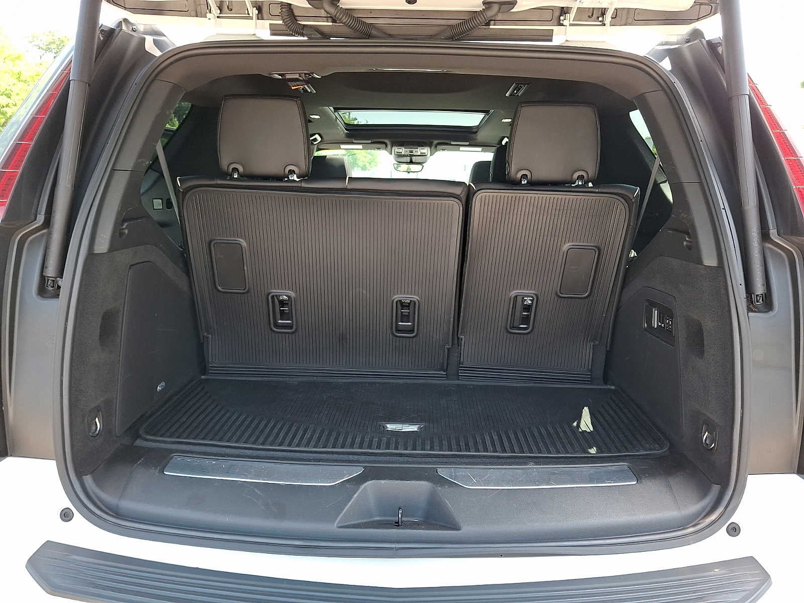 2023 Cadillac Escalade 4WD 4dr Premium Luxury