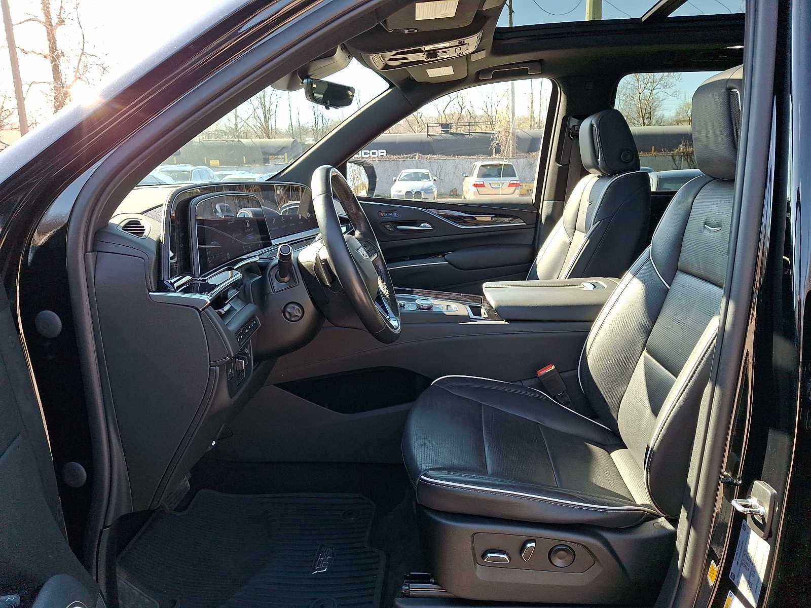 2022 Cadillac Escalade ESV 4WD 4dr Sport