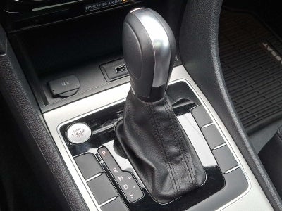 2021 Volkswagen Passat 2.0T R-Line Auto