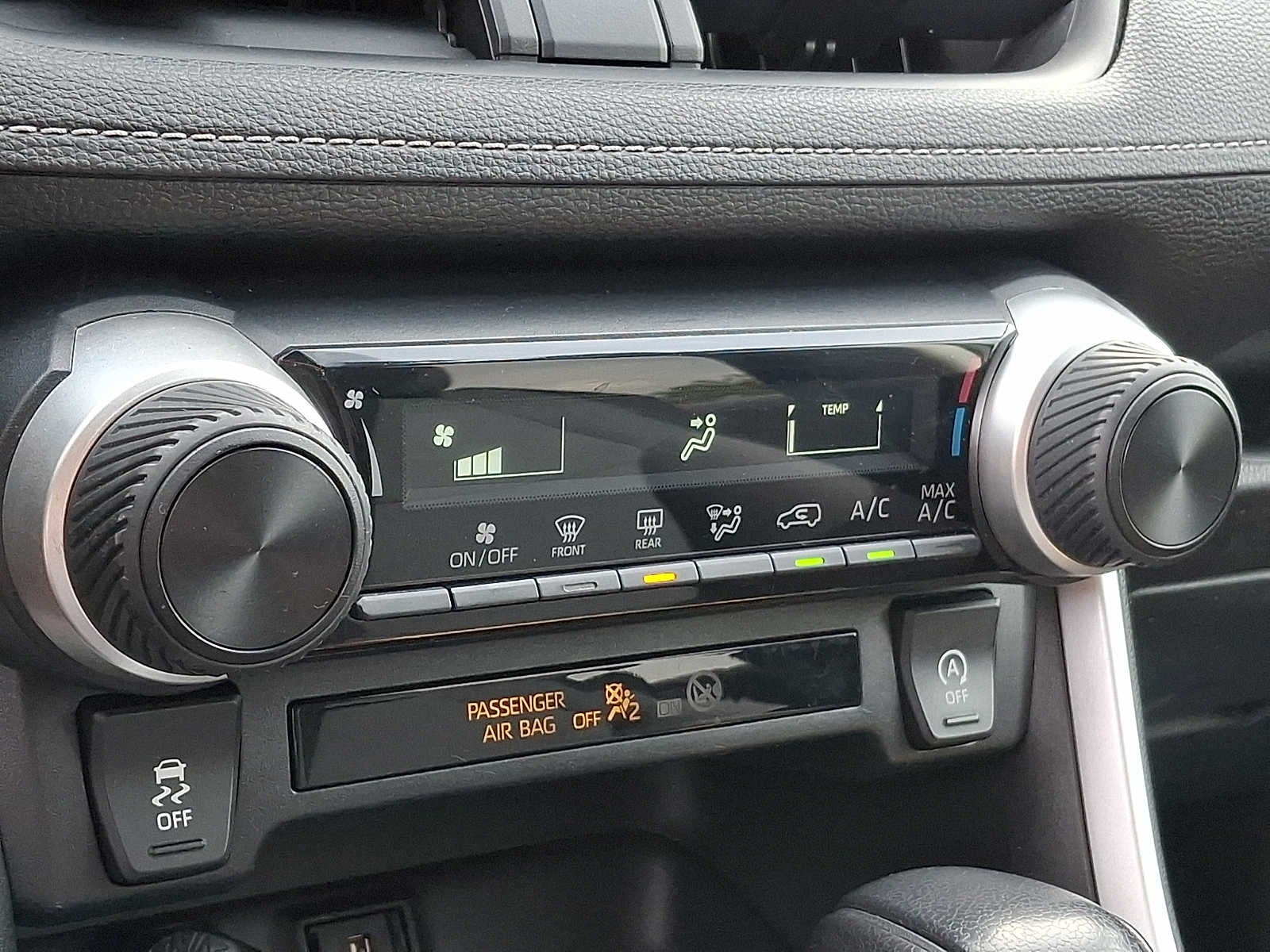 2020 Toyota RAV4 LE AWD