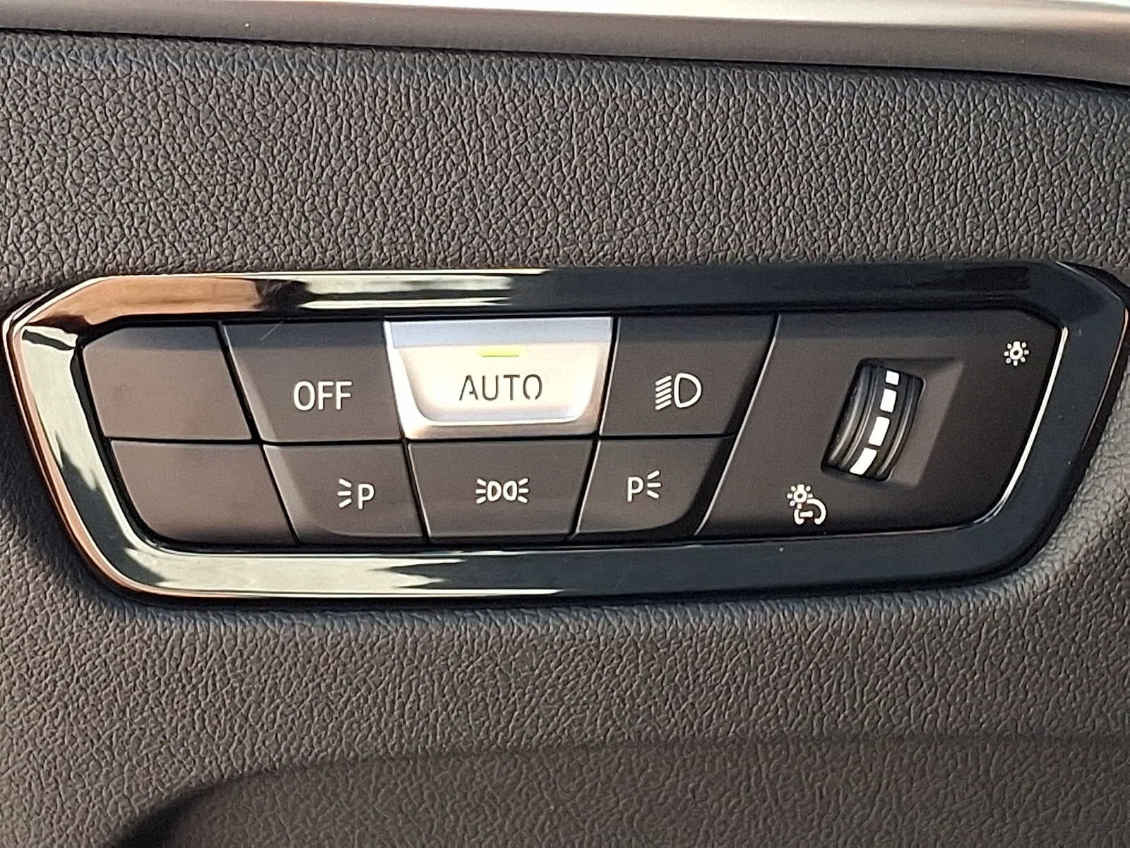 2025 BMW 2 Series 230i xDrive Coupe
