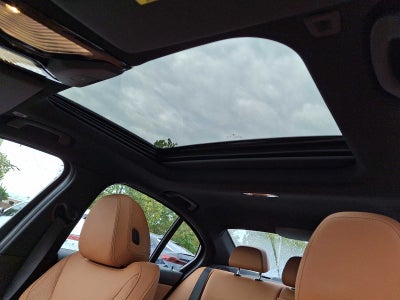 2025 BMW 3 Series 330i xDrive Sedan
