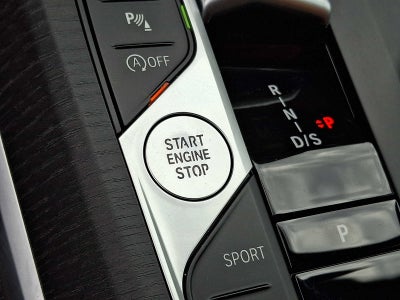 2025 BMW 3 Series 330i xDrive Sedan