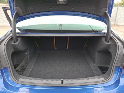 2025 BMW 3 Series 330i xDrive Sedan