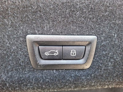 2025 BMW 3 Series 330i xDrive Sedan