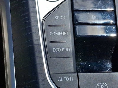 2025 BMW 3 Series 330i xDrive Sedan