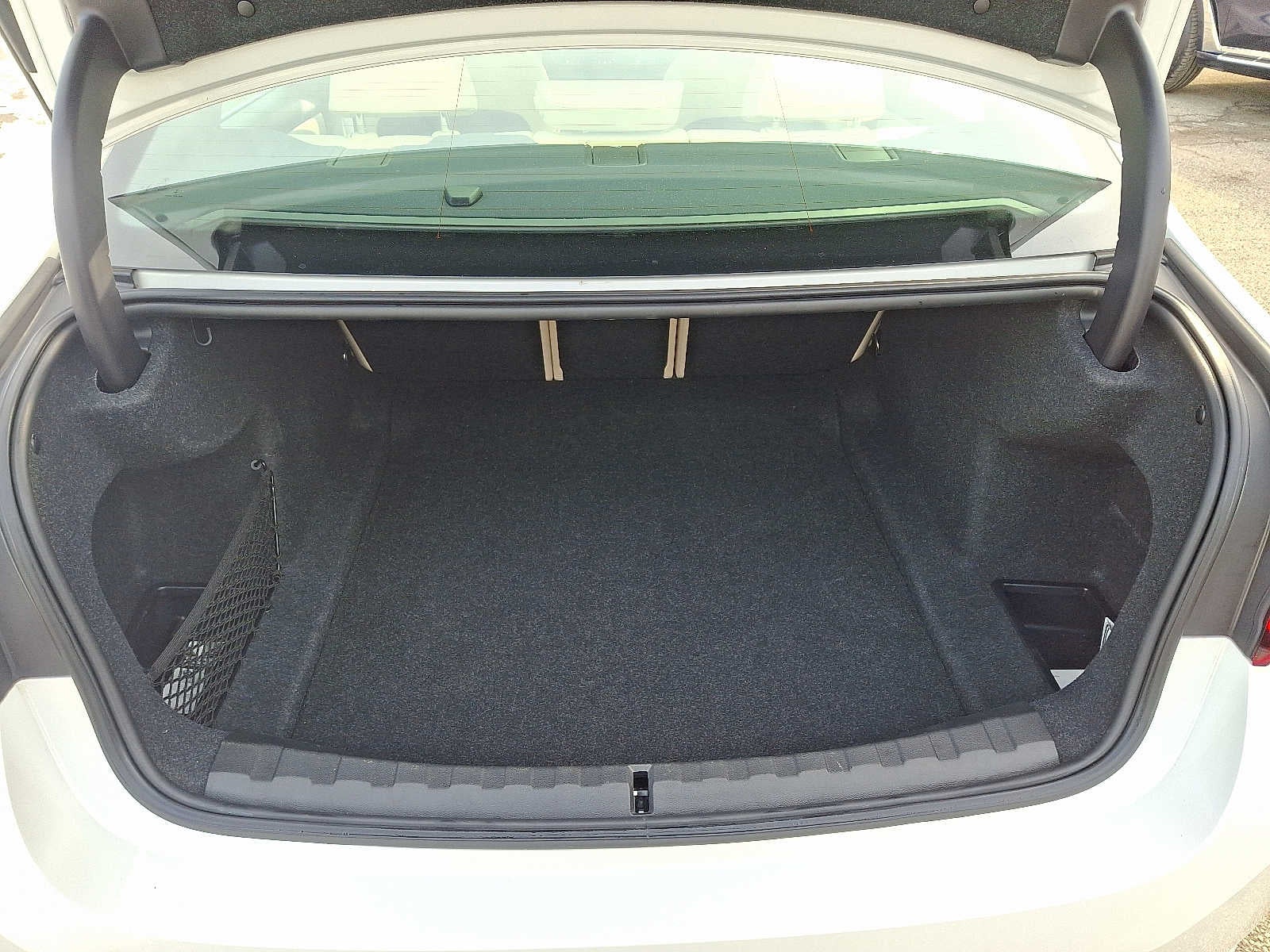 2025 BMW 3 Series 330i xDrive Sedan