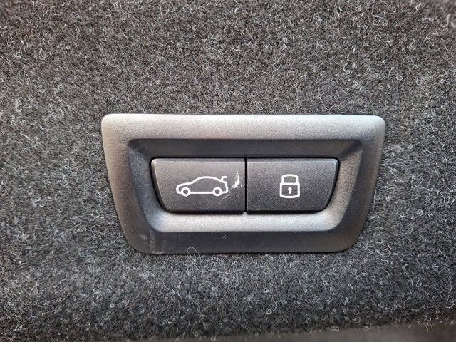 2025 BMW 3 Series 330i xDrive Sedan