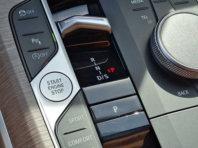 2025 BMW 3 Series 330i xDrive Sedan