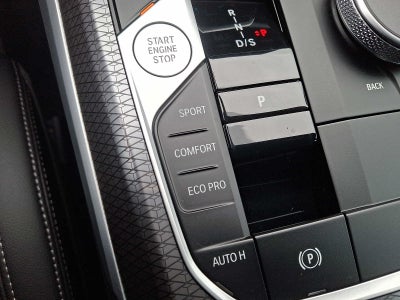 2025 BMW 3 Series 330i xDrive Sedan